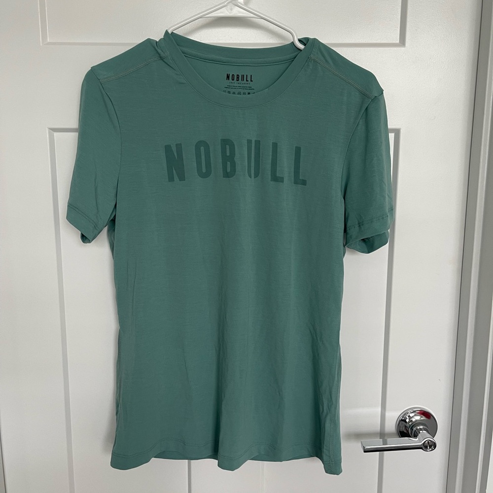 NWOT Nobull Tshirt